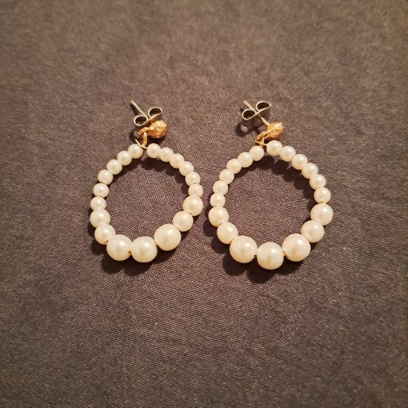 Vintage Pearl Bead Earrings - Never worn like new - Picture 1 of 1